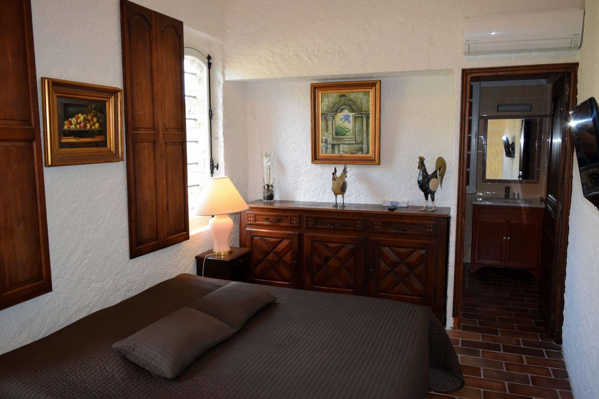 Le Logis Du Guetteur Hotel Les Arcs-sur-Argens Bagian luar foto